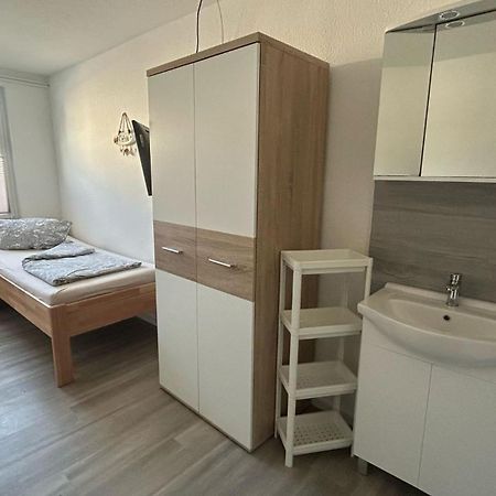 Einzelzimmer Mit Gemeinschaftsbad Pruchten Εξωτερικό φωτογραφία